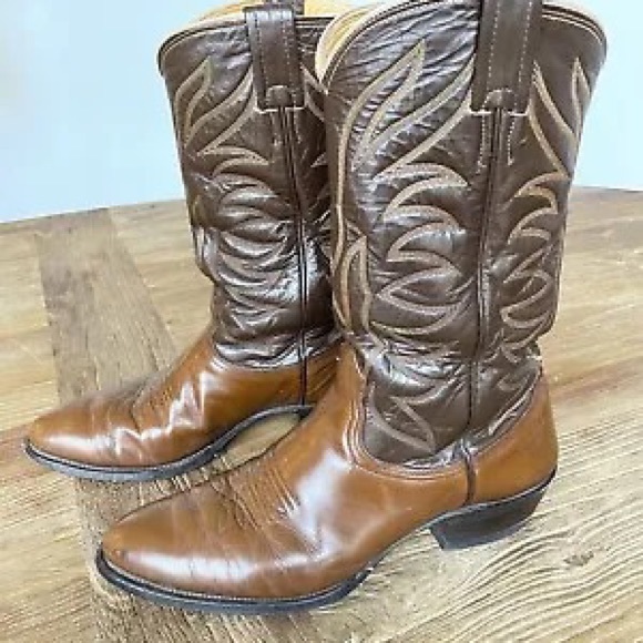 Sold. Mens Brown Nocona cowboy boots size 11 D - Picture 1 of 9
